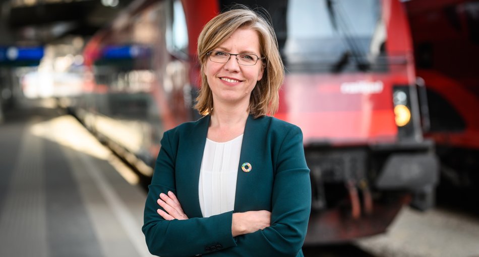 Leonore Gewessler