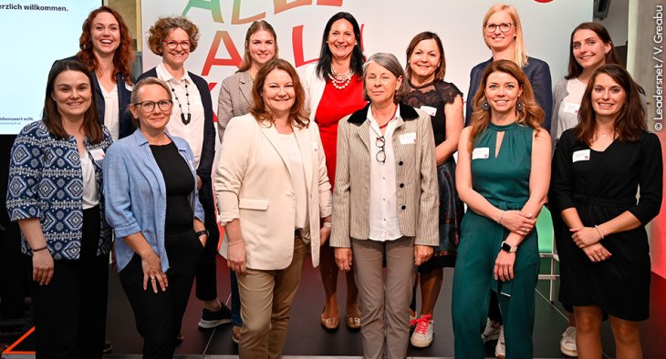 Unter dem Motto „Alle, alle Meeting KULTUR“ lud das Convention Bureau Oberösterreich gemeinsam mit acht Partnerbetrieben zum After-Work-Event ins Filmquartier Wien
