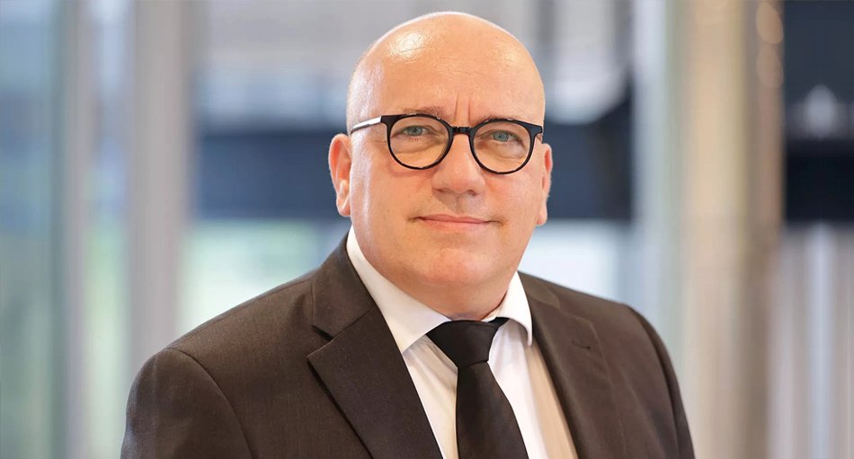 Prof. Dr. Dirk Stein