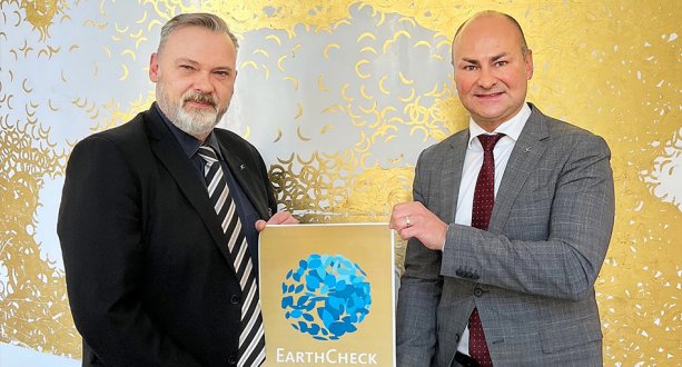 2022 erhielt das Palais Hansen Kempinski erstmals die Goldzertifizierung von EarthCheck, eine Auszeichnung, die auch 2023 bestätigt werden konnte
