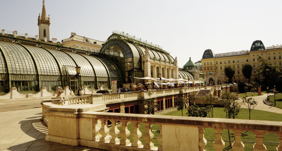 Wien bietet den perfekten Rahmen für Meetings aller Arten und Größen Wien bietet den perfekten Rahmen für Meetings aller Arten und Größen